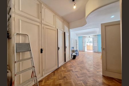 Apartamento para alugar com 300m², 3 quartos e 1 vagaSuíte 