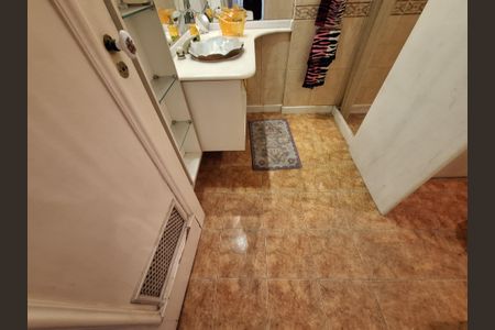 Apartamento para alugar com 300m², 3 quartos e 1 vagaBanheiro 