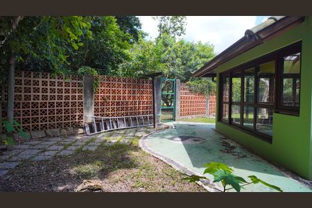 Casa de condomínio para alugar com 735m², 4 quartos e 2 vagas Casa de condomínio para alugar com 735m², 4 quartos e 2 vagasPátio