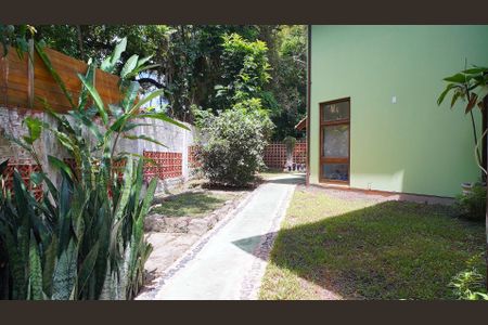 Casa de condomínio para alugar com 735m², 4 quartos e 2 vagas Casa de condomínio para alugar com 735m², 4 quartos e 2 vagasPátio