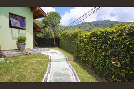 Casa de condomínio para alugar com 735m², 4 quartos e 2 vagas Casa de condomínio para alugar com 735m², 4 quartos e 2 vagasPátio