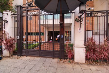 Apartamento à venda com 112m², 2 quartos e 2 vagasFachada