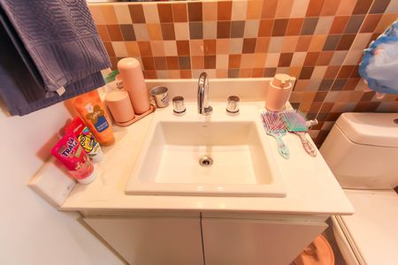 Apartamento à venda com 112m², 2 quartos e 2 vagasBanheiro da Suíte 1