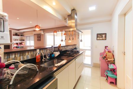 Apartamento à venda com 112m², 2 quartos e 2 vagasCozinha