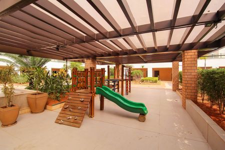 Apartamento à venda com 112m², 2 quartos e 2 vagasÁrea comum - Playground