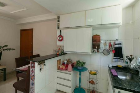Apartamento à venda com 80m², 2 quartos e 1 vaga Apartamento à venda com 80m², 2 quartos e 1 vagaCozinha