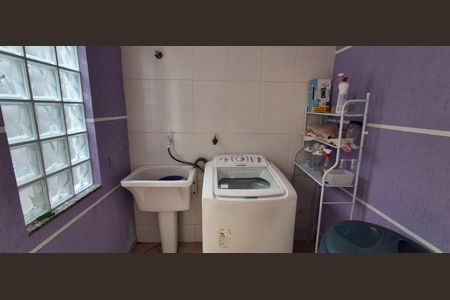 Casa à venda com 194m², 3 quartos e 8 vagas Casa à venda com 194m², 3 quartos e 8 vagasÁrea de Serviço