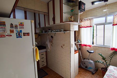 Apartamento à venda com 45m², 2 quartos e 1 vaga Apartamento à venda com 45m², 2 quartos e 1 vagaCozinha e área de serviço