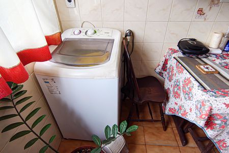 Apartamento à venda com 45m², 2 quartos e 1 vaga Apartamento à venda com 45m², 2 quartos e 1 vagaCozinha e área de serviço