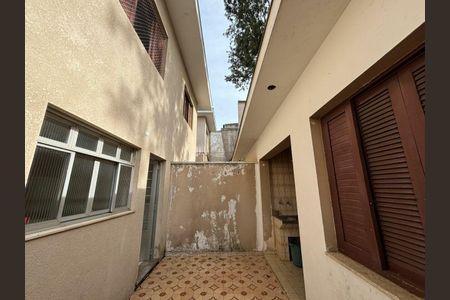 Casa à venda com 130m², 3 quartos e 1 vaga