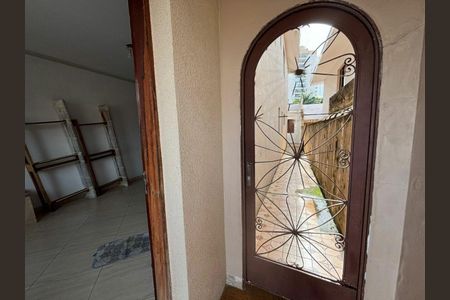 Casa à venda com 130m², 3 quartos e 1 vaga