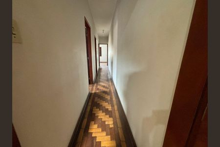 Casa à venda com 130m², 3 quartos e 1 vaga