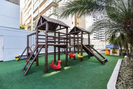 Apartamento à venda com 85m², 3 quartos e 2 vagasÁrea comum - Playground