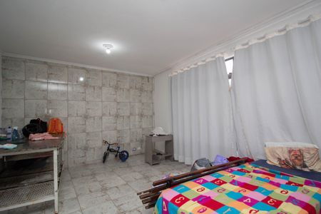 Casa à venda com 250m², 4 quartos e 5 vagas Casa à venda com 250m², 4 quartos e 5 vagasSala