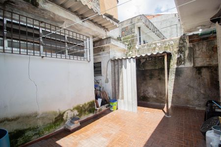 Casa à venda com 250m², 4 quartos e 5 vagas Casa à venda com 250m², 4 quartos e 5 vagasQuintal