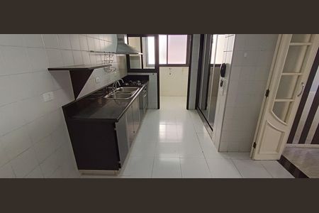 Apartamento para alugar com 108m², 2 quartos e 2 vagasCozinha