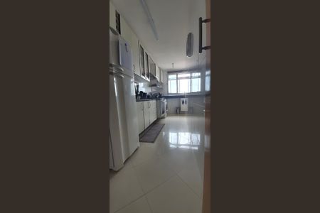 Apartamento para alugar com 112m², 2 quartos e 2 vagas Apartamento para alugar com 112m², 2 quartos e 2 vagasCozinha