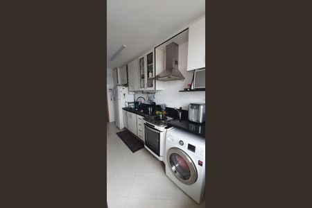 Apartamento para alugar com 112m², 2 quartos e 2 vagas Apartamento para alugar com 112m², 2 quartos e 2 vagasCozinha