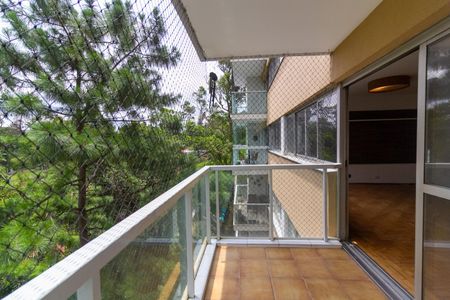 Apartamento à venda com 160m², 4 quartos e 2 vagas Apartamento à venda com 160m², 4 quartos e 2 vagasVaranda Sala