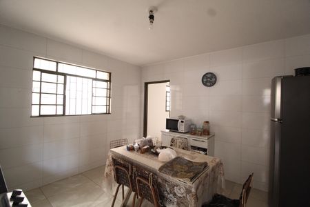 Casa para alugar com 160m², 4 quartos e 2 vagasCozinha