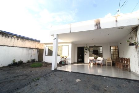Casa para alugar com 160m², 4 quartos e 2 vagasFachada