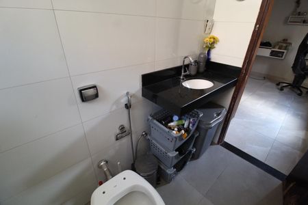 Casa para alugar com 160m², 4 quartos e 2 vagasBanheiro do Quarto 2
