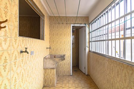 Apartamento à venda com 143m², 3 quartos e 1 vaga Apartamento à venda com 143m², 3 quartos e 1 vagaLavanderia