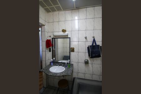 Casa à venda com 151m², 4 quartos e 3 vagasBanheiro