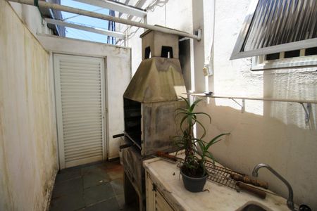 Casa à venda com 151m², 4 quartos e 3 vagasChurrasqueira