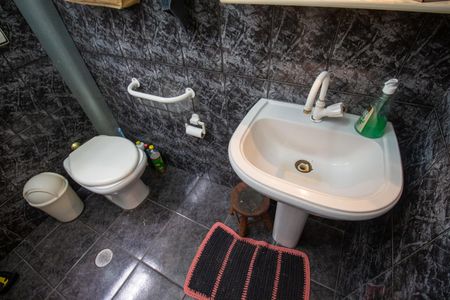 Casa à venda com 151m², 4 quartos e 3 vagasBanheiro 3