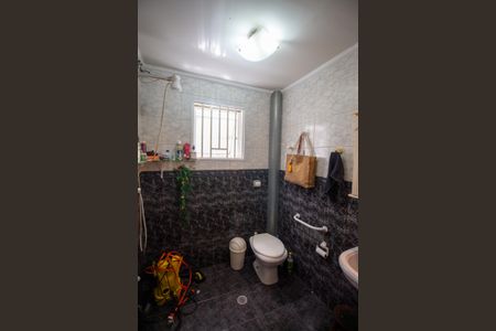 Casa à venda com 151m², 4 quartos e 3 vagasBanheiro 3