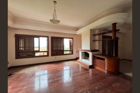 Casa à venda com 240m², 3 quartos e 2 vagassala