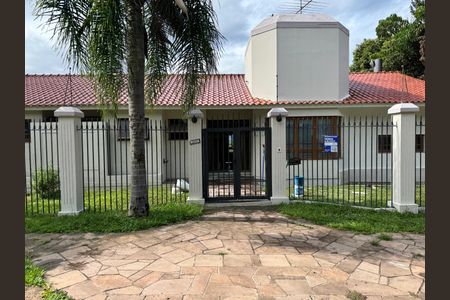 Casa à venda com 240m², 3 quartos e 2 vagasplaquinha fachada