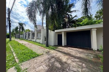 Casa à venda com 240m², 3 quartos e 2 vagasplaquinha fachada