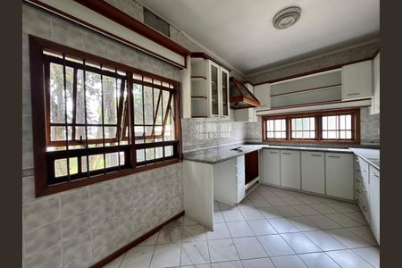 Casa à venda com 240m², 3 quartos e 2 vagasCozinha