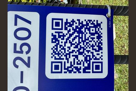 Casa à venda com 240m², 3 quartos e 2 vagasplaquinha fachada