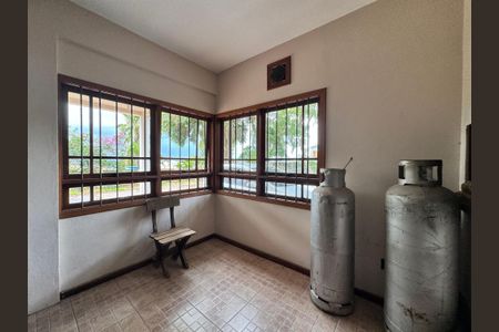 Casa à venda com 240m², 3 quartos e 2 vagasGaragem