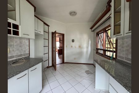 Casa à venda com 240m², 3 quartos e 2 vagasCozinha