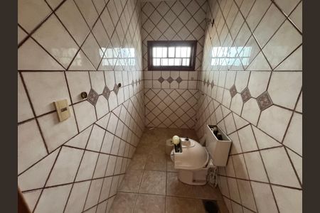 Casa à venda com 240m², 3 quartos e 2 vagasbanheiro garagem