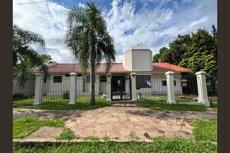 Casa à venda com 240m², 3 quartos e 2 vagasplaquinha fachada