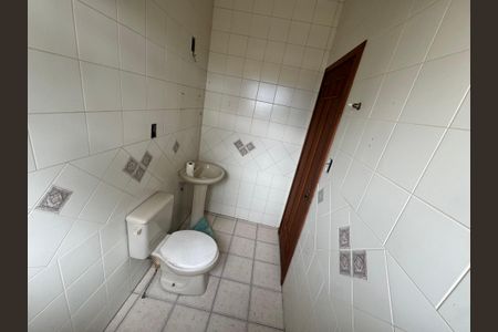 Casa à venda com 240m², 3 quartos e 2 vagasbanheiro lavanderia