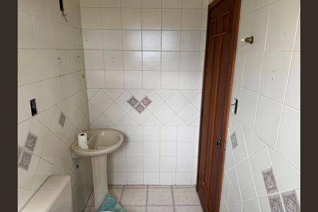 Casa à venda com 240m², 3 quartos e 2 vagasbanheiro lavanderia