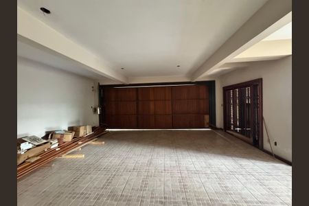 Casa à venda com 240m², 3 quartos e 2 vagasGaragem