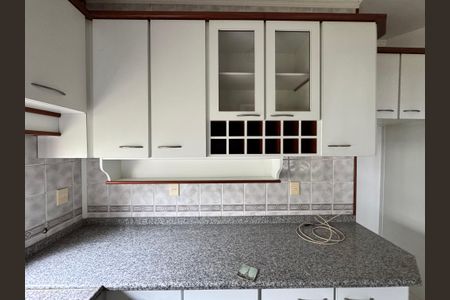 Casa à venda com 240m², 3 quartos e 2 vagasCozinha