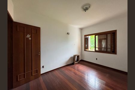 Casa à venda com 240m², 3 quartos e 2 vagasquarto 1