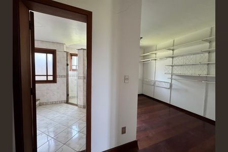 Casa à venda com 240m², 3 quartos e 2 vagasQuarto Suíte