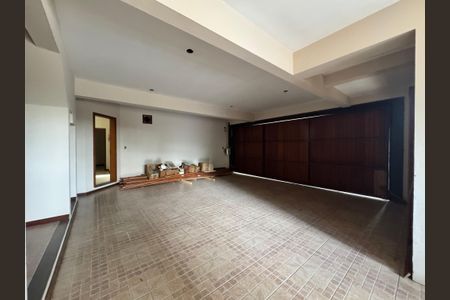 Casa à venda com 240m², 3 quartos e 2 vagasGaragem