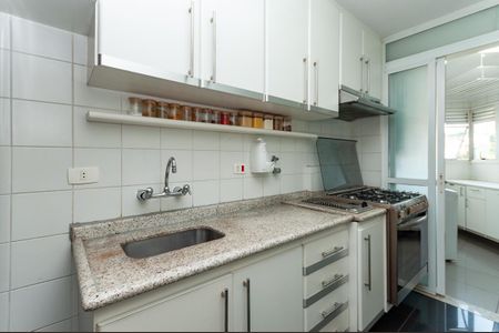 Apartamento à venda com 98m², 2 quartos e 2 vagasCozinha