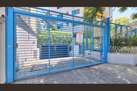 Apartamento à venda com 98m², 2 quartos e 2 vagasFachada