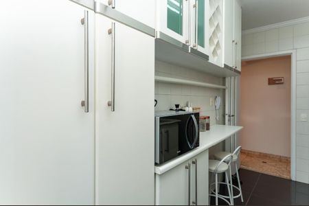 Apartamento à venda com 98m², 2 quartos e 2 vagasCozinha